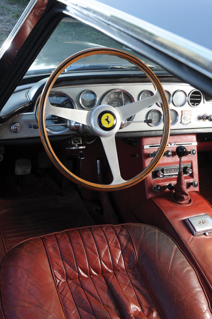  Ferrari 250 GTE 1963 года  (фото 15 из 24)